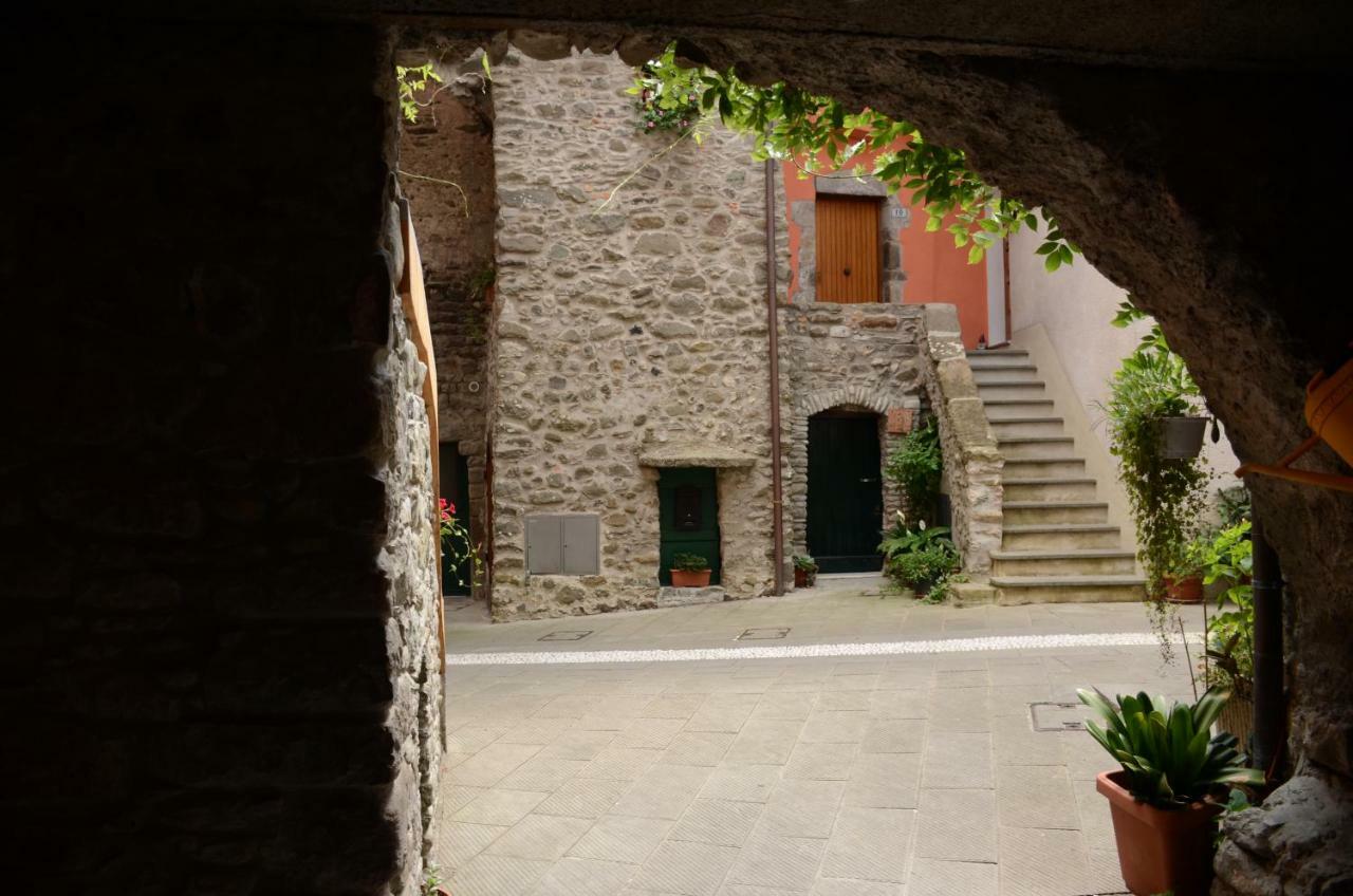 Antico Borgo Apartment Brugnato Exterior photo